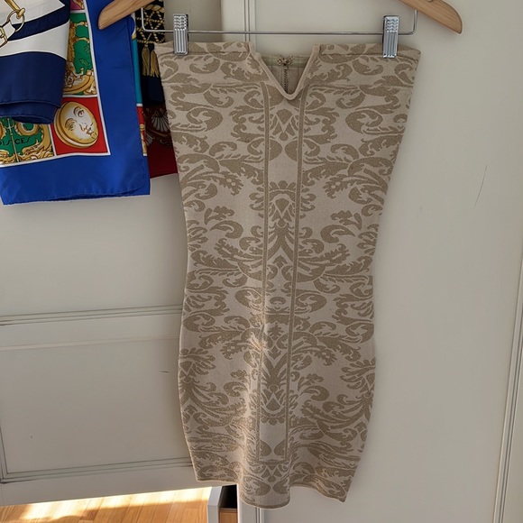 Guess By Marciano Bodycon Dress - Picture 4 of 10